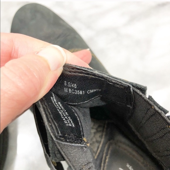 BOC leather stacked heel bootie - Picture 7 of 8